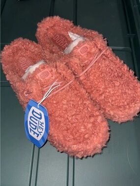 Hey Dude Plush Coral Slip-Ons
